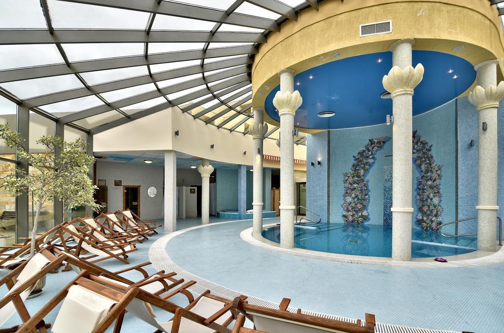 Les Magnolias Hotel Primorsko Exterior photo