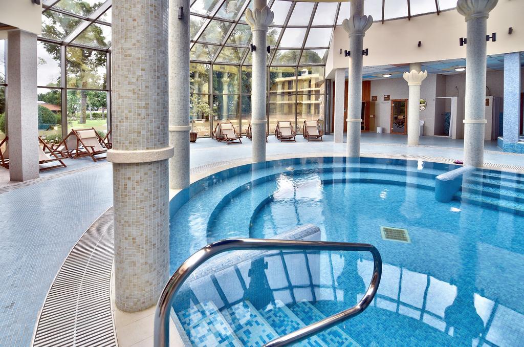 Les Magnolias Hotel Primorsko Exterior photo