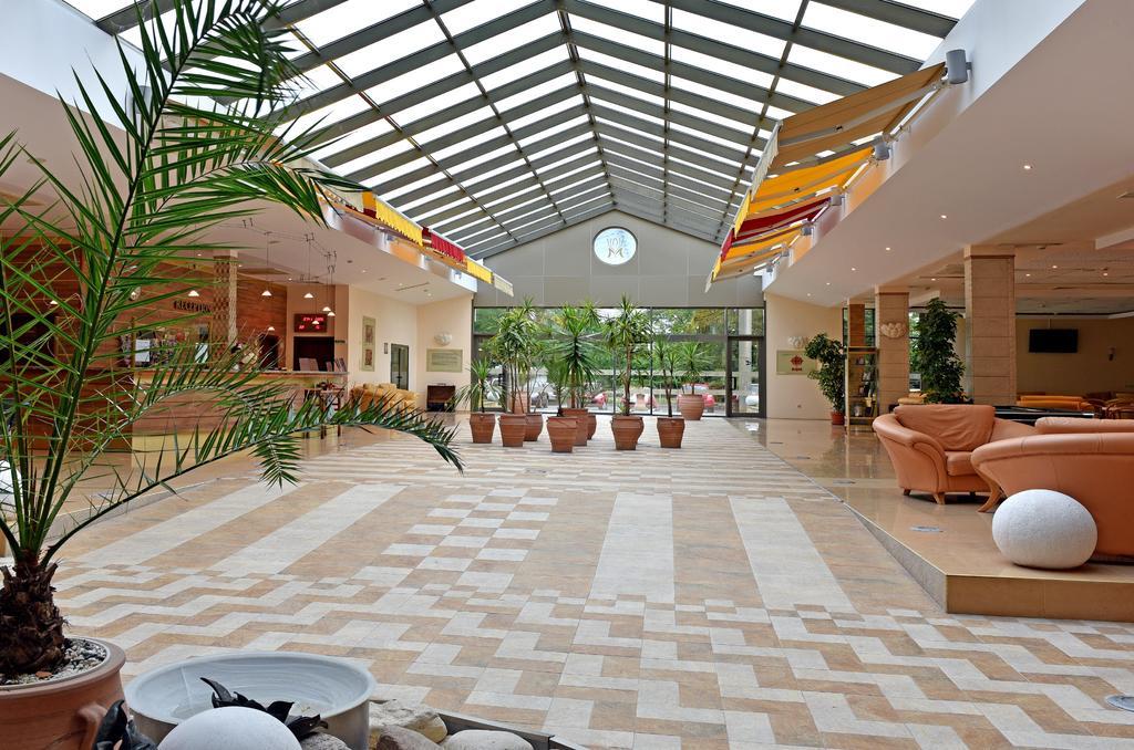 Les Magnolias Hotel Primorsko Exterior photo