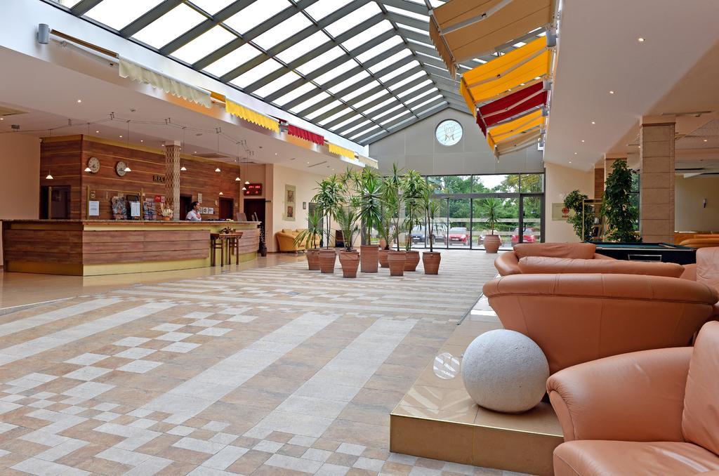 Les Magnolias Hotel Primorsko Exterior photo